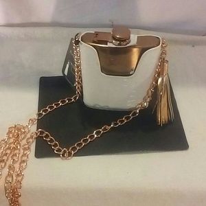 Purse made like a Flask purse